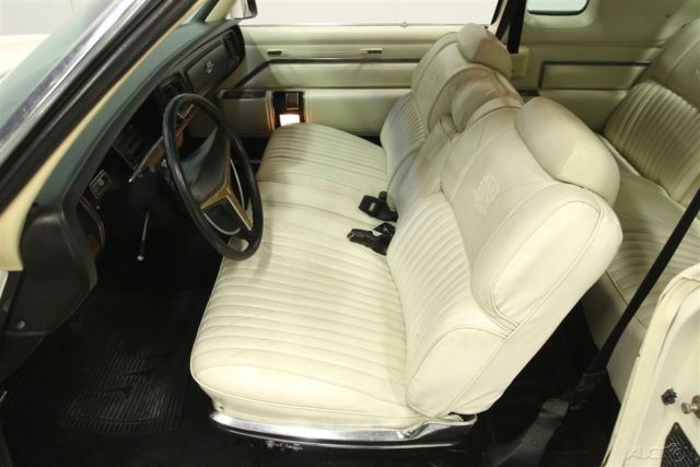 1974 White Chrysler New Yorker