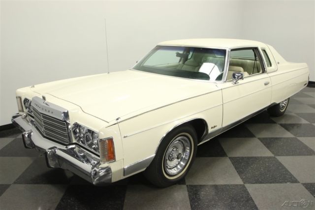 1974 White Chrysler New Yorker