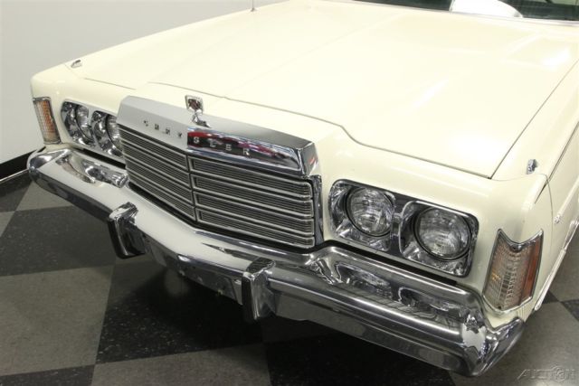 1974 White Chrysler New Yorker