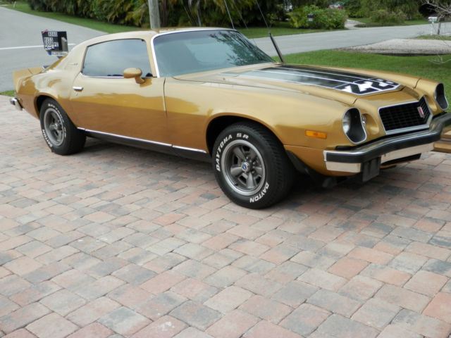 1974 Gold Chevrolet Camaro Coupe