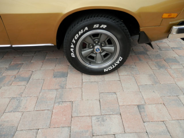 1974 Gold Chevrolet Camaro Coupe