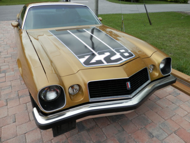 1974 Gold Chevrolet Camaro Coupe