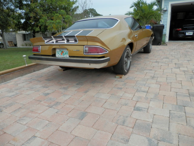 1974 Gold Chevrolet Camaro Coupe