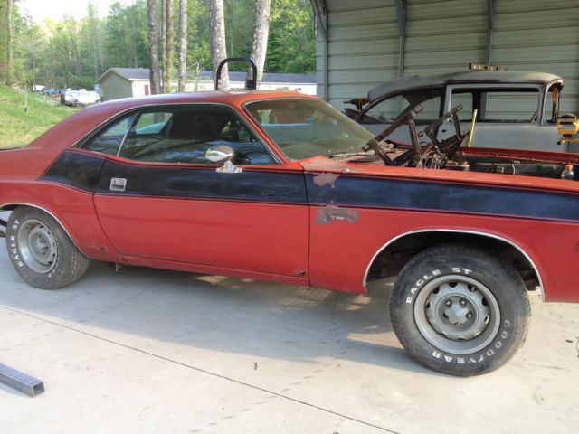 1974 Red Dodge Challenger
