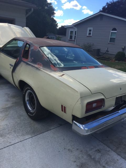 1974 Tan Chevrolet Chevelle Coupe