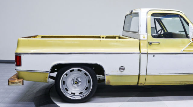 1974 Yellow Chevrolet C-10 Extended Cab Pickup