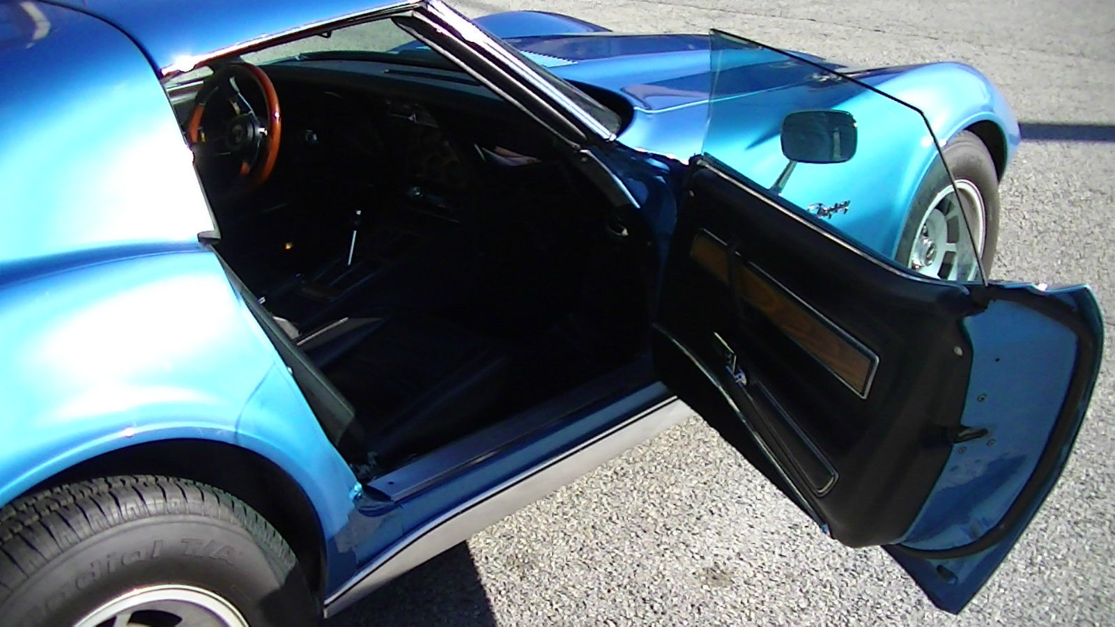 1974 Blue Chevrolet Corvette U/K
