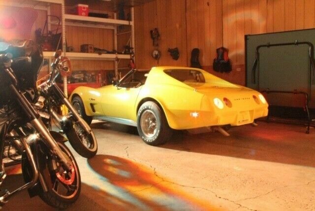 1974 Yellow Chevrolet Corvette Coupe