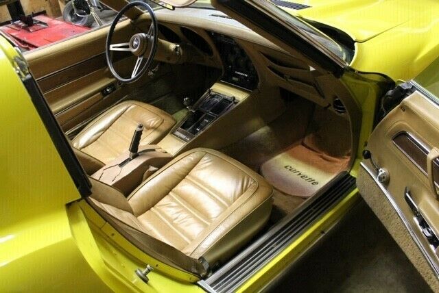 1974 Yellow Chevrolet Corvette Coupe