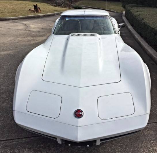 1974 Classic White Chevrolet Corvette Coupe