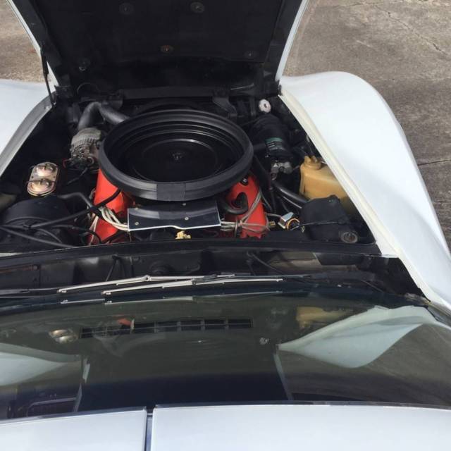 1974 Classic White Chevrolet Corvette Coupe