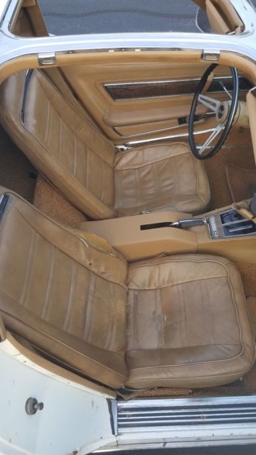 1974 White Chevrolet Corvette T-top