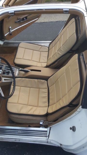 1974 White Chevrolet Corvette T-top