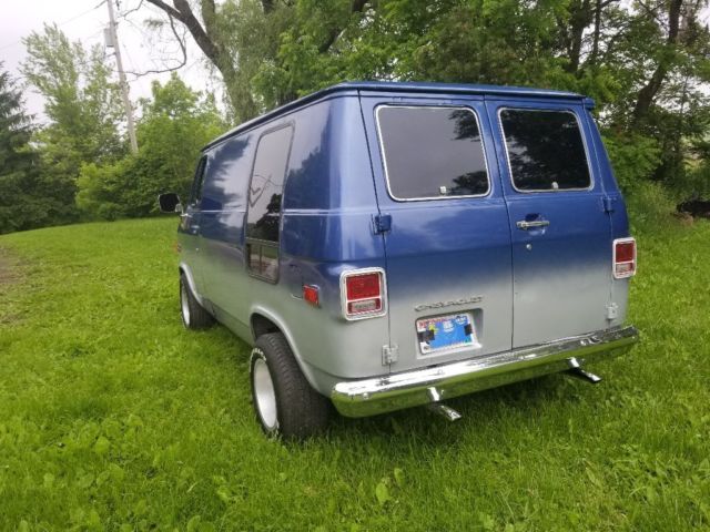 1974 Chevrolet G20 Van