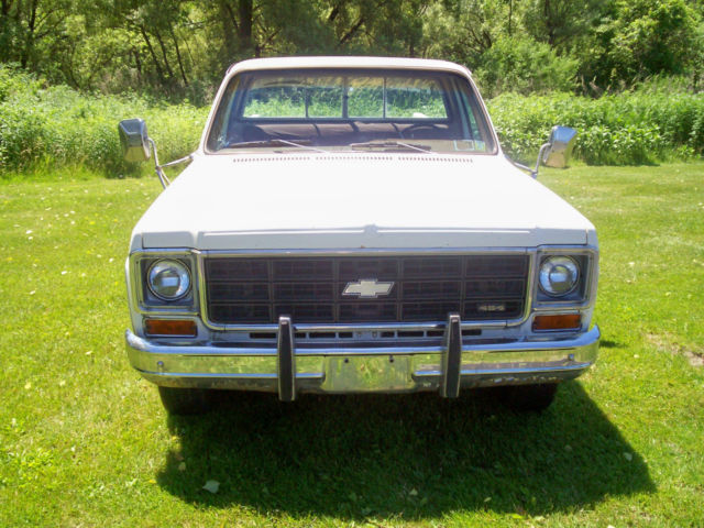 1974 White Chevrolet C-10 Standard Cab Pickup