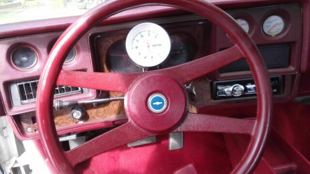 1974 White Chevrolet Chevelle Coupe