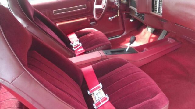 1974 White Chevrolet Chevelle Coupe