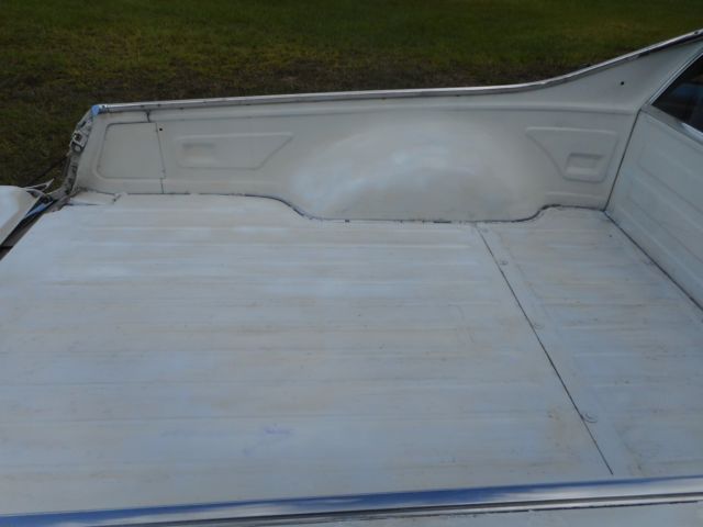 1974 White Chevrolet El Camino