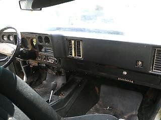 1974 Silver Chevrolet Monte Carlo