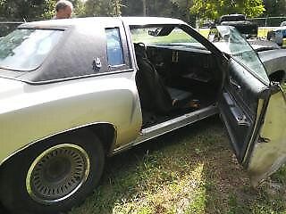 1974 Silver Chevrolet Monte Carlo