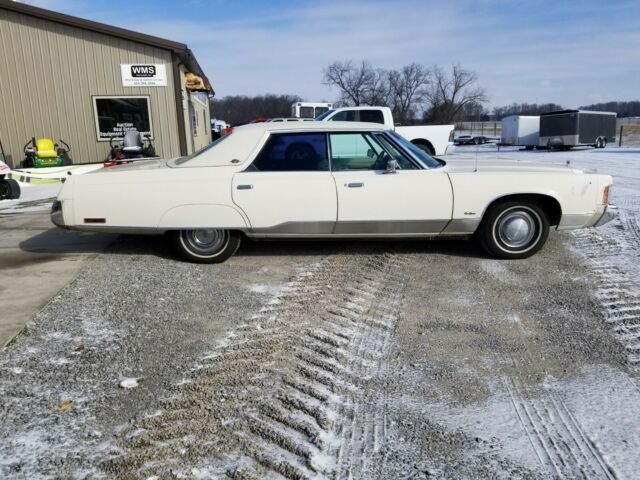 1974 White Chrysler Newport Sedan