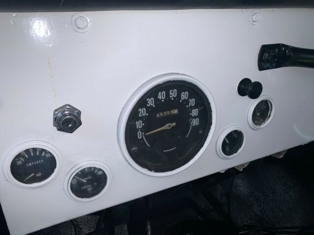 1974 White Chevrolet CJ5 SUV