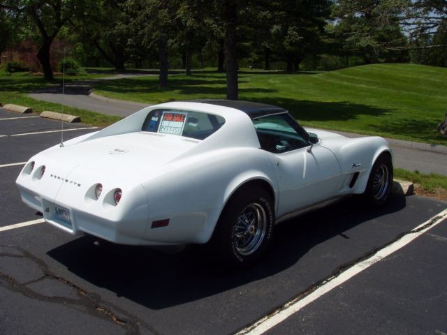 1974 White Chevrolet Corvette