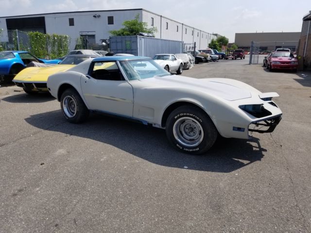 1974 Blue Chevrolet Corvette Coupe