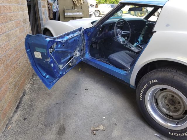 1974 Blue Chevrolet Corvette Coupe