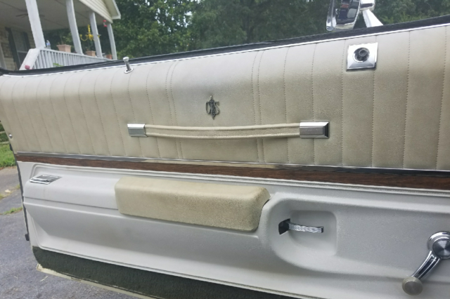 1974 Tan Oldsmobile Cutlass