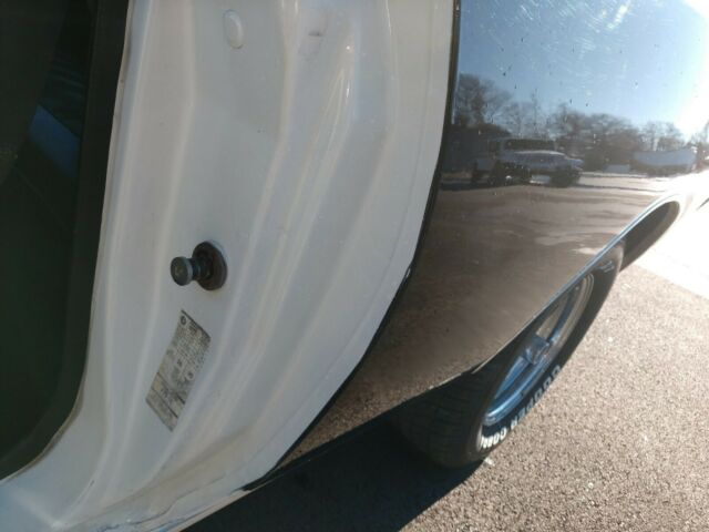 1974 White Dodge Charger 2dr hardtop