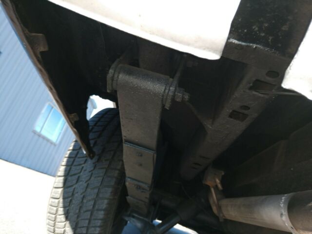 1974 White Dodge Charger 2dr hardtop