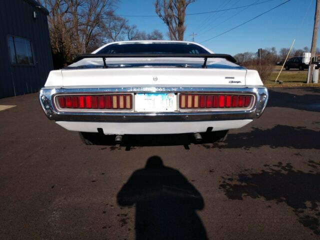 1974 White Dodge Charger 2dr hardtop