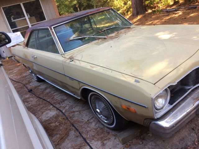 1974 White Dodge Dart Sedan