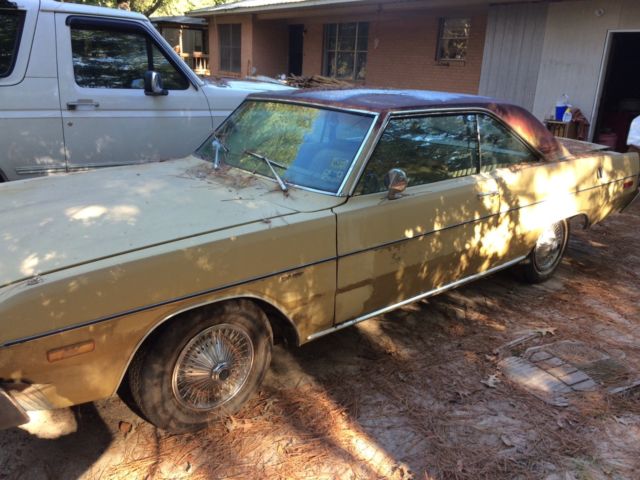 1974 White Dodge Dart Sedan