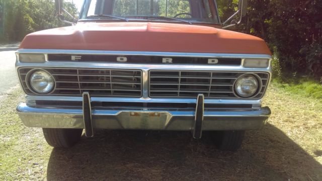 1974 orange/white Ford F-250 super cab