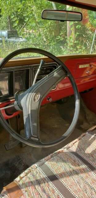 1974 Red Ford F-350 Pick up