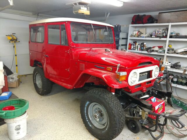 1974 Red Toyota FJ Cruiser