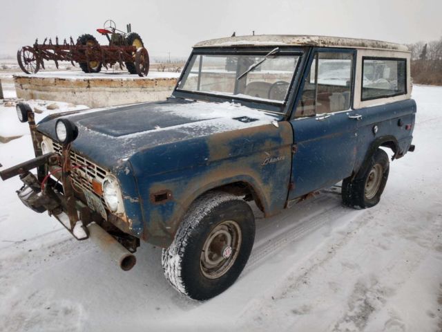 1974 Blue Ford Bronco