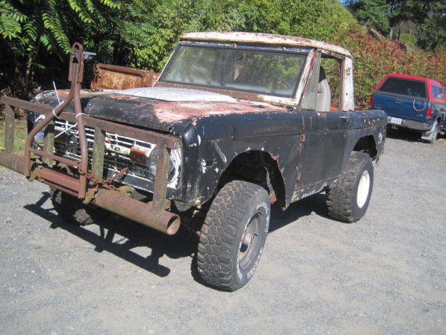 1974 Black Ford Bronco