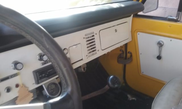 1974 YELLOW Ford Bronco Convertible