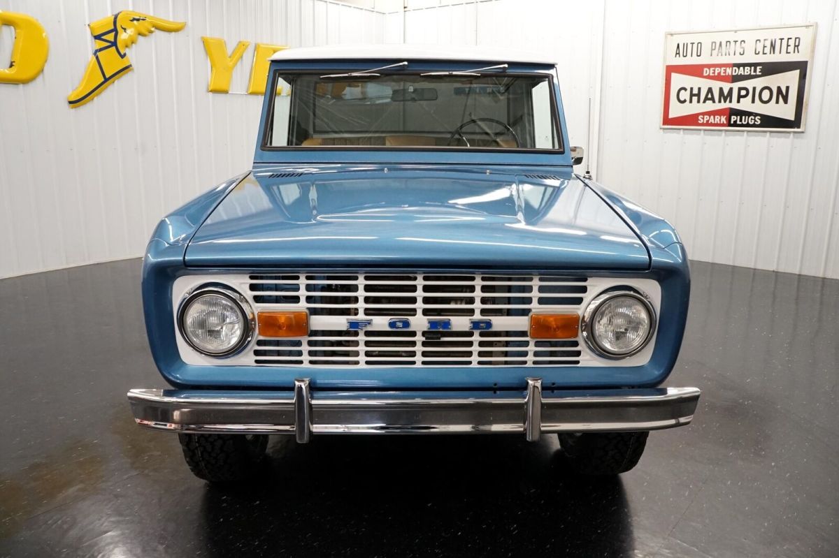 1974 Blue Ford Bronco Classic Car