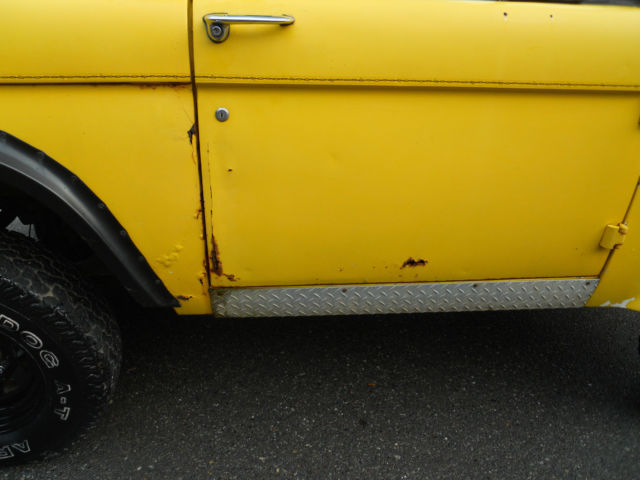 1974 Yellow Ford Bronco