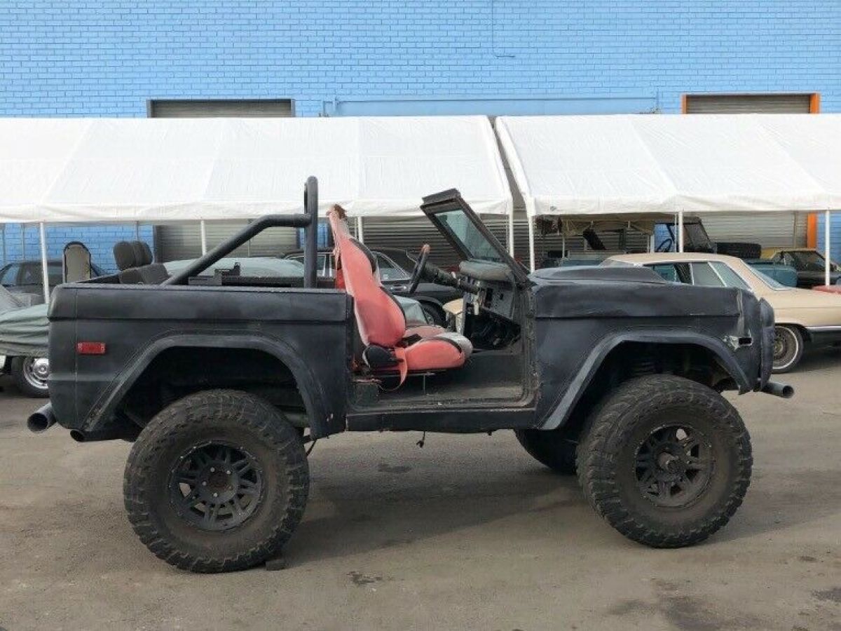 1974 BLACK Ford Bronco