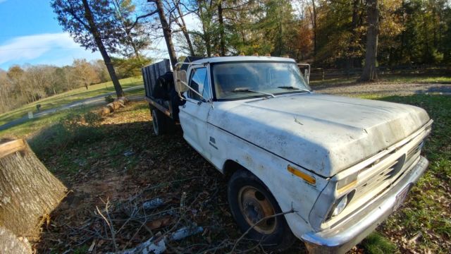 1974 White Ford F350 Standard Cab Pickup