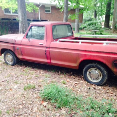 1974 RED Ford F-100