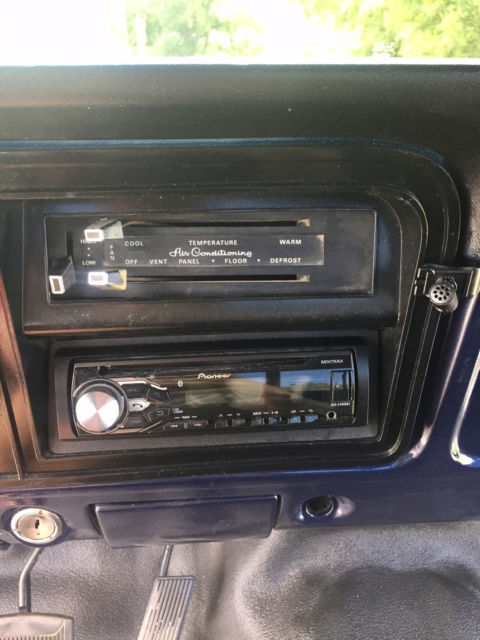 1974 Flat Blue Ford F-100 Standard Cab Pickup