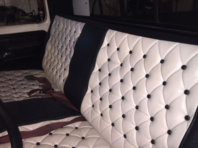 1974 White Ford F-100 Standard Cab Pickup