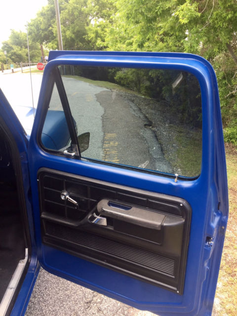 1974 Flat Blue Ford F-100 Standard Cab Pickup