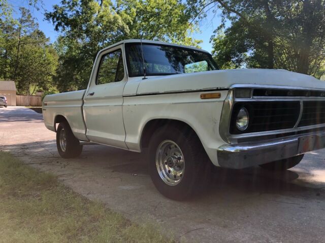 1974 White Ford F-100